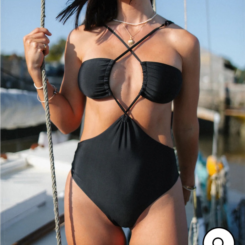 Vaga Bella Swim - Monokini Black Swimsuit